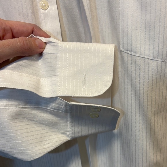 Van Heusen Classic White Dress Shirt - Picture 4 of 5
